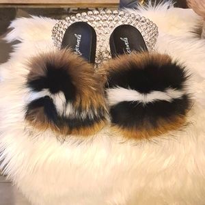 Sexy Faux Mink Sandals 🐺💜